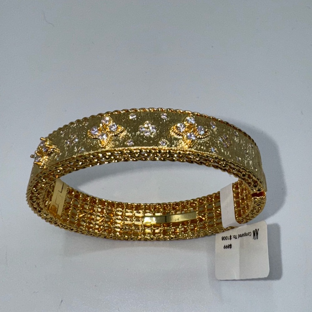 18k Venetian Bangle - Picture 8 of 11
